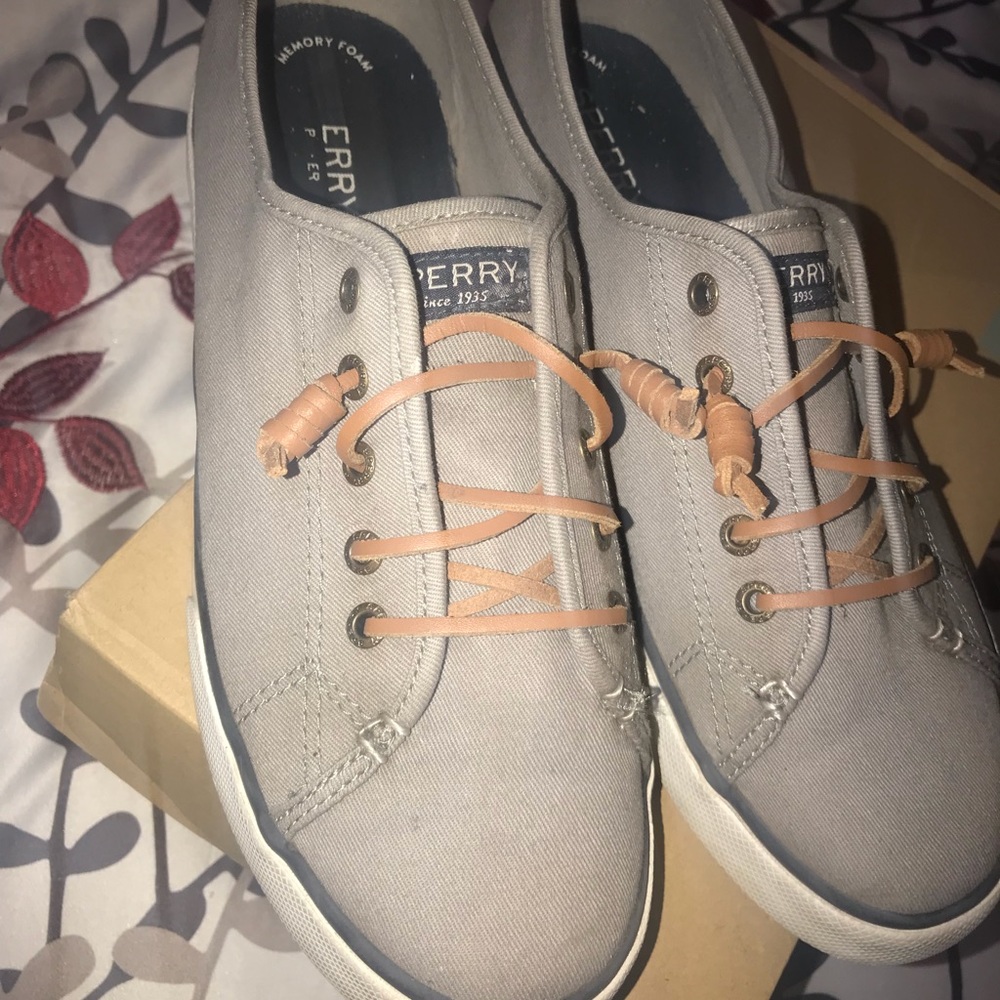 Sperry Topsiders